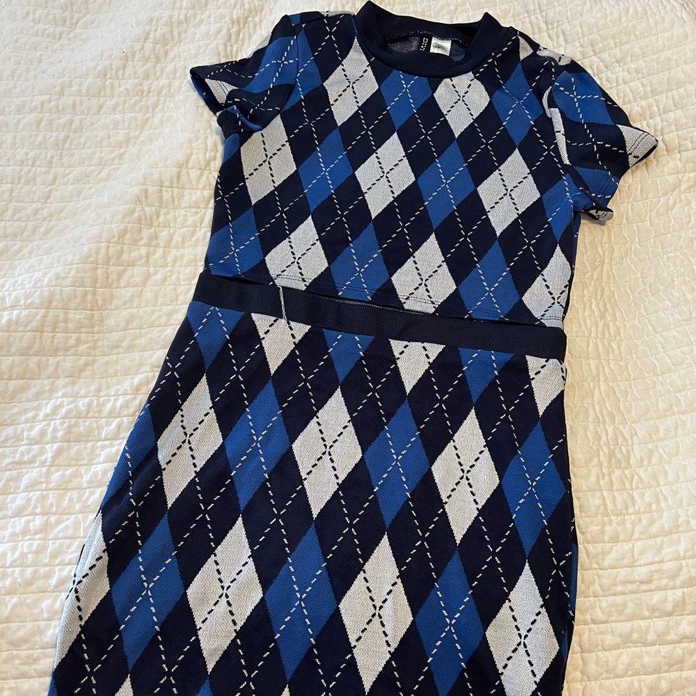 H&M Short dress in a soft jacquard knit size M